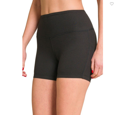 On the Go Biker Shorts - Black